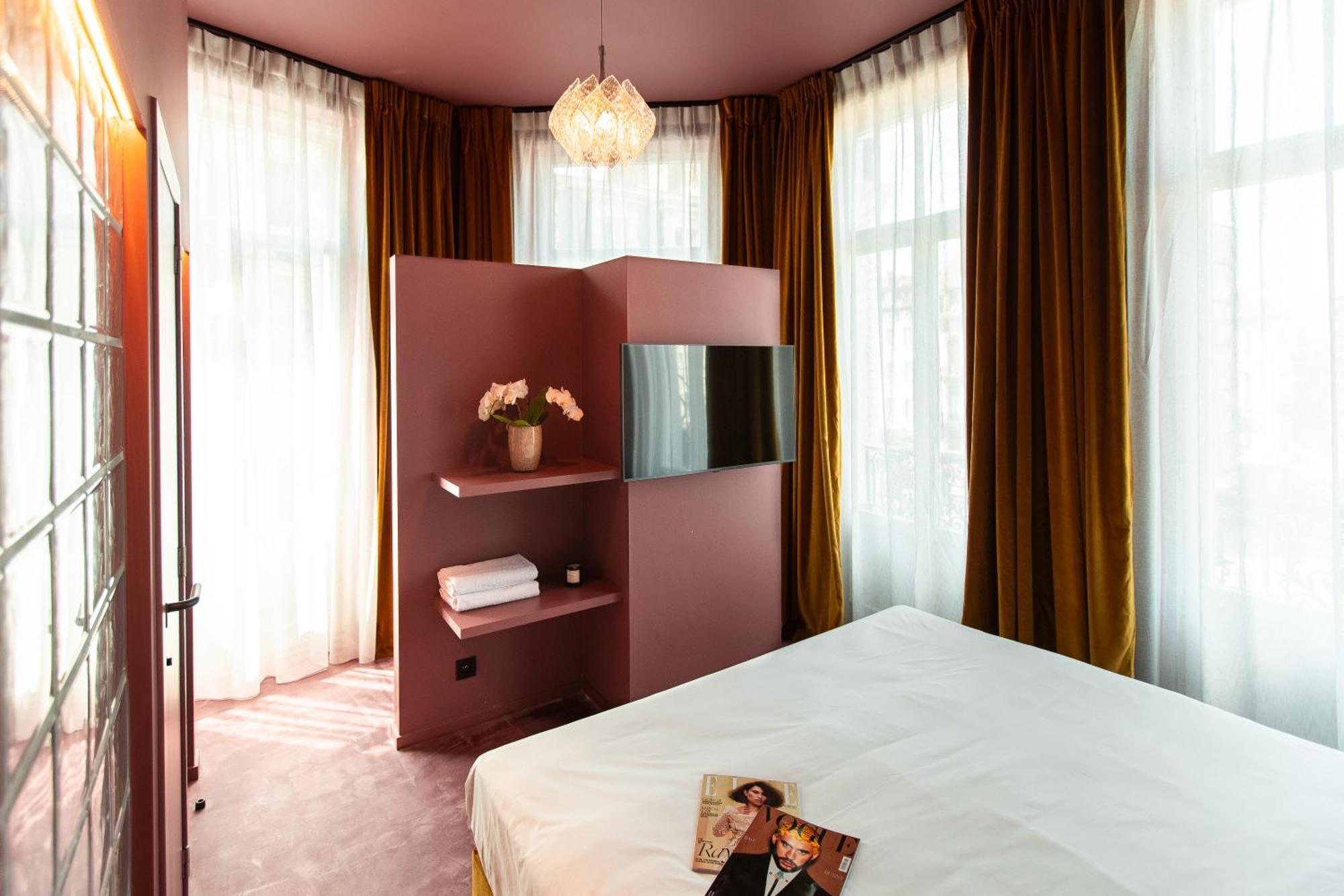 The Mila Hotel Brussels Exterior photo